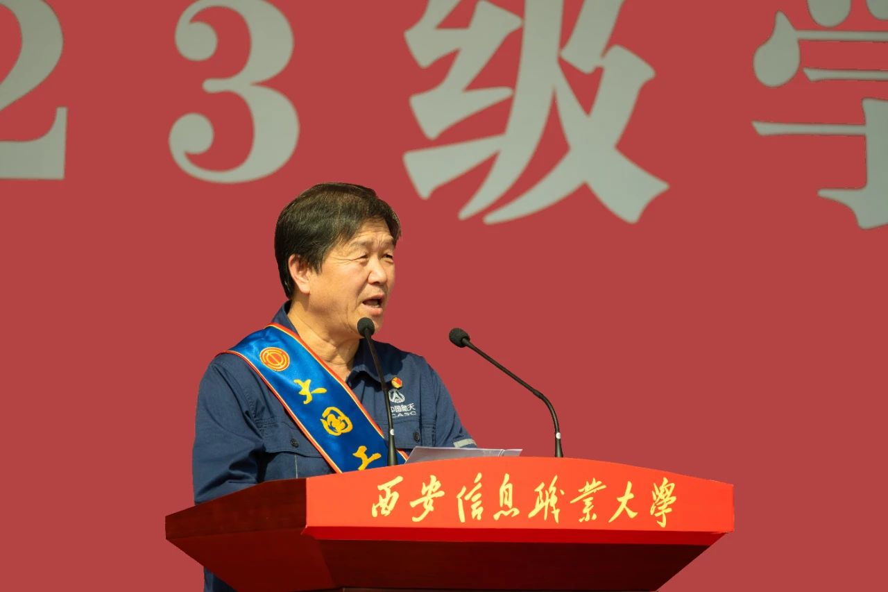 1702601286284440.jpg 09fe5c3732201d3f36e9b6a763ff368b.jpg