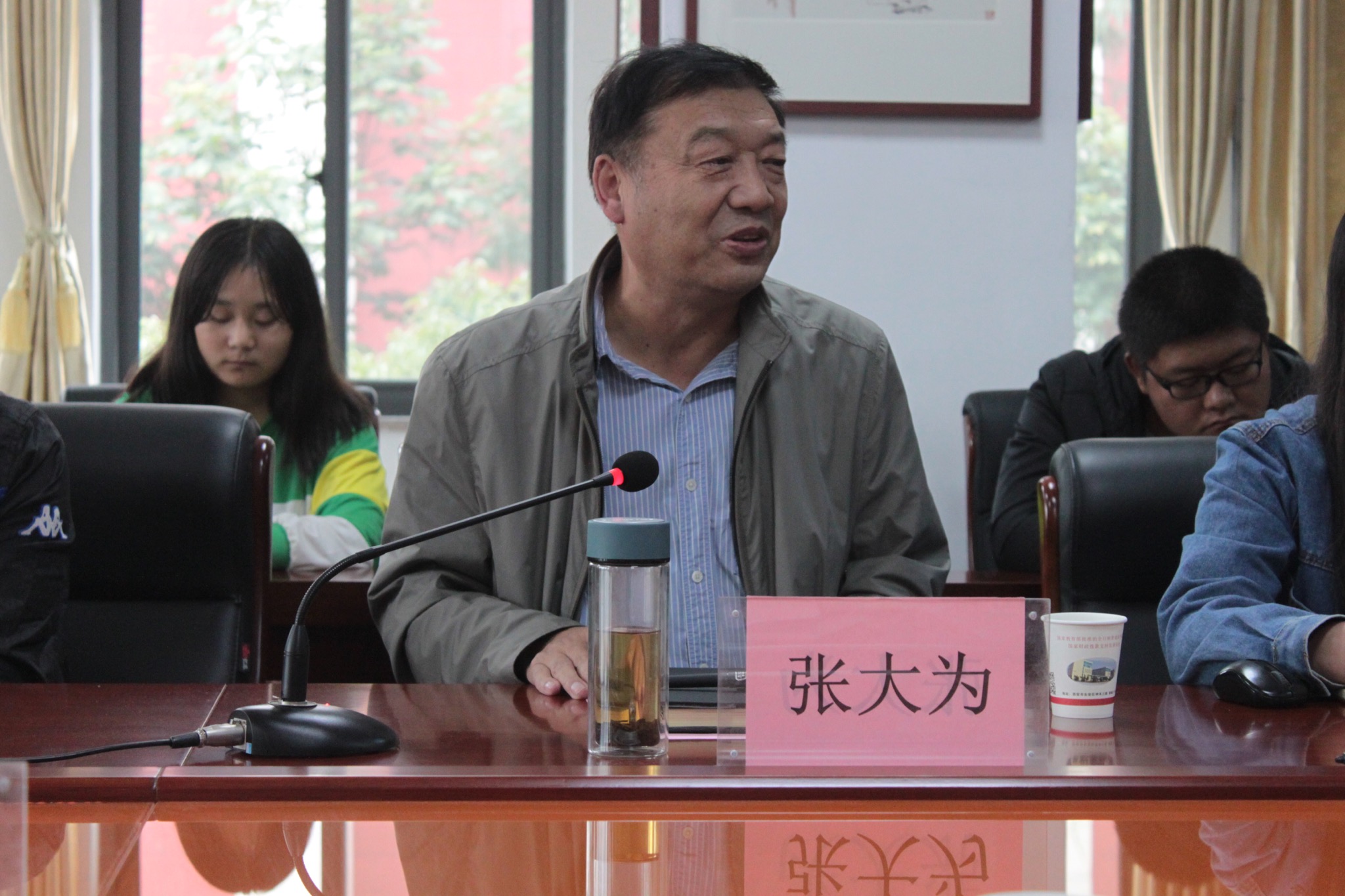 1538040647335475.jpg 1538040647335475.jpg