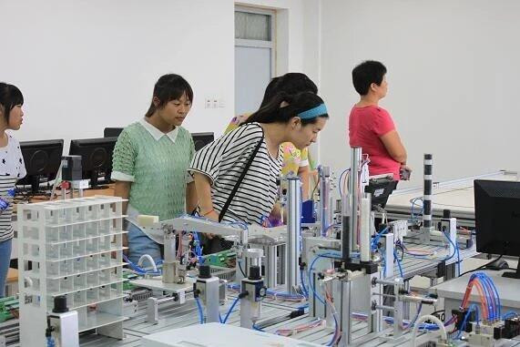 1501235622820616.jpg 参观1副本.jpg