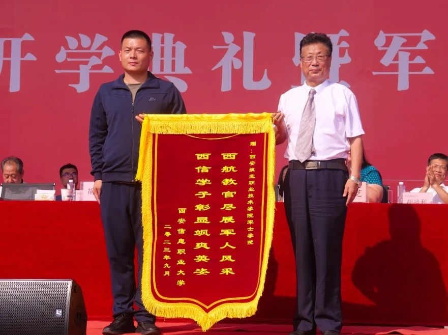 1702601182963309.jpg d70c166a3438bd44763ad250fef453b2.jpg